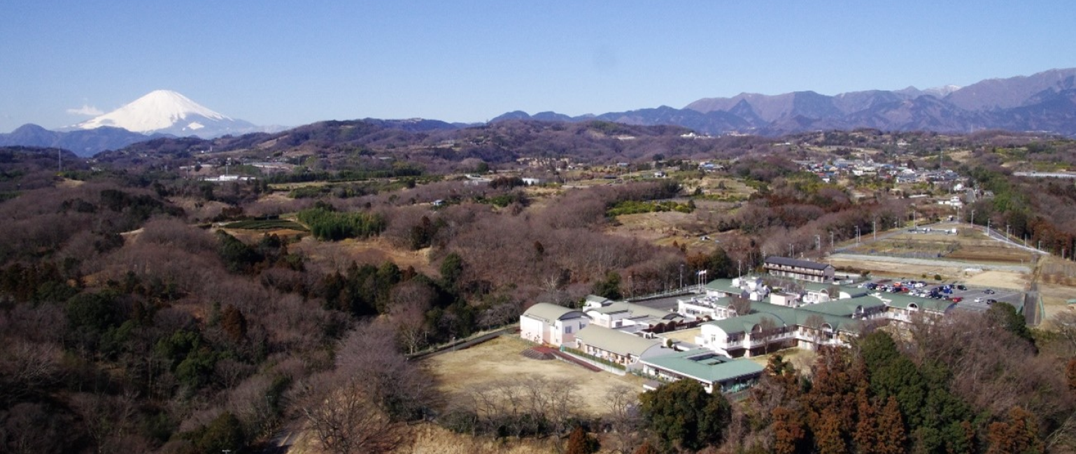 中井やまゆり園と富士山